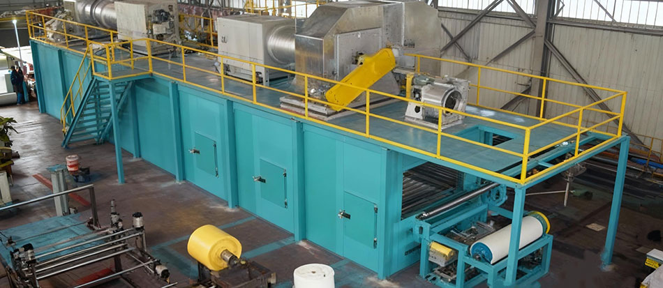 ما الفرق بين آلة رغوة الضغط العالي والمنخفض؟ دليل شامل لاختيار الأنسب لك