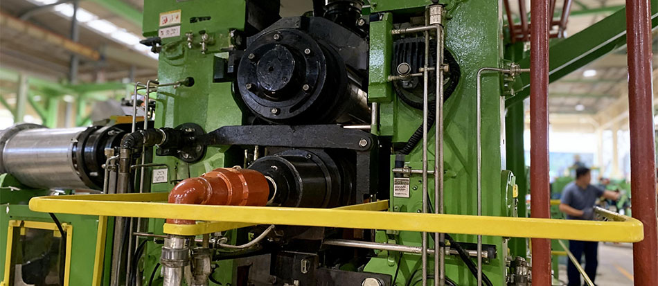 1. العوامل الرئيسية المؤثرة على سعر الآلة