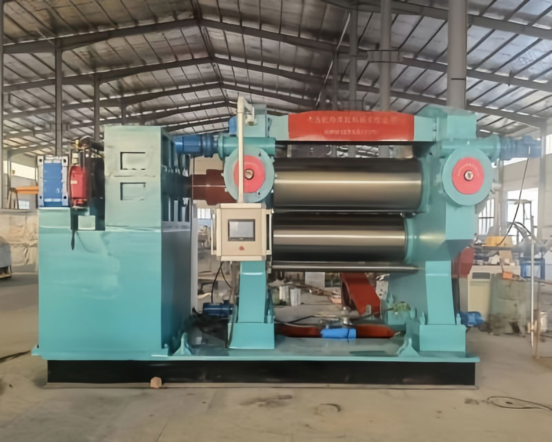 آلة الدرفلة ثلاثية الأسطوانات